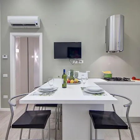 Отель Piazza Vittorio Emanuele II Halldis Apartment *