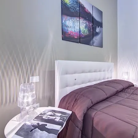 Отель Piazza Vittorio Emanuele II Halldis Apartment *
