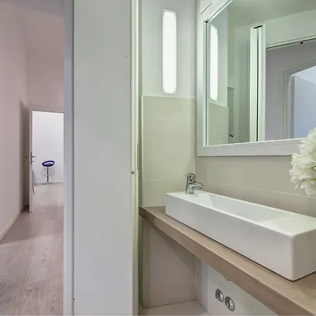 Piazza Vittorio Emanuele II Halldis Apartment Отель
