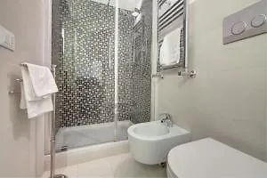 Piazza Vittorio Emanuele II Halldis Apartment Отель