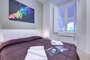 Piazza Vittorio Emanuele II Halldis Apartment Отель *