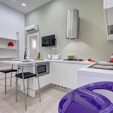 Piazza Vittorio Emanuele II Halldis Apartment Hotel Řím