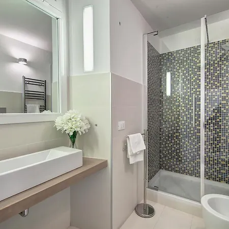 Piazza Vittorio Emanuele II Halldis Apartment Hotel Řím